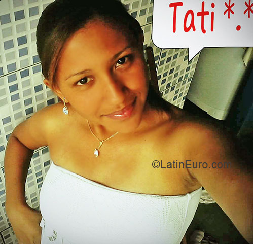 Date this lovely Brazil girl Tatiane from Cuiaba BR4427