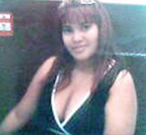 Date this good-looking Panama girl Dargelis from Panama City PA57