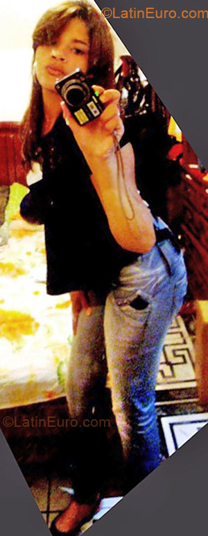 Date this funny Brazil girl Wanessa from Sao Paulo BR4479