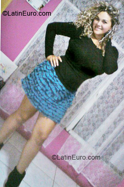 Date this hot Costa Rica girl Cindy from Alajuela CR43