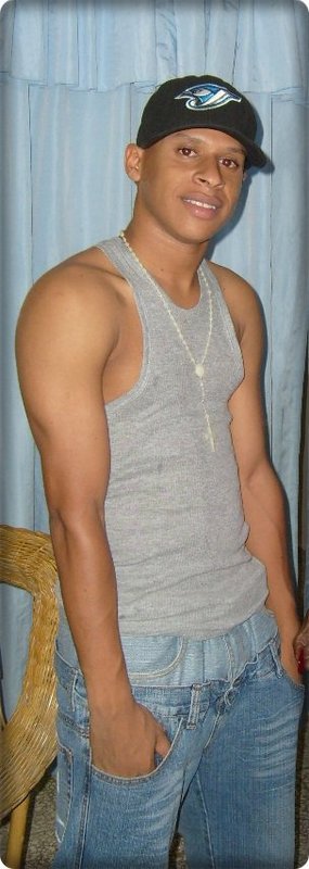 Date this nice looking Dominican Republic man Jose alexander from Santo Domingo DO6320