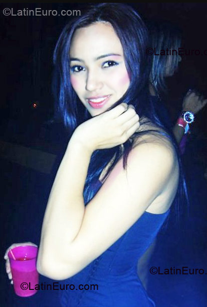 Date this fun Colombia girl Jenny from Bogota CO6189