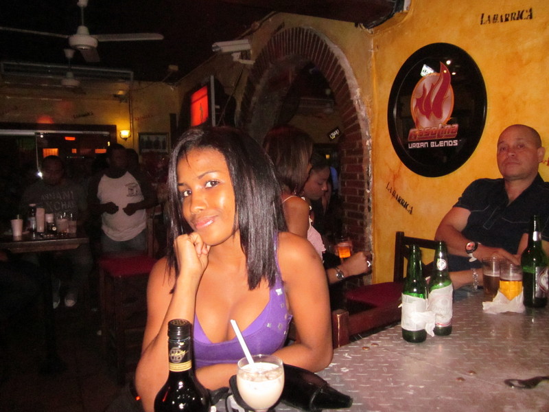 Date this good-looking Dominican Republic girl Anyela from Punta Cana DO6381