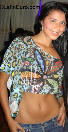 Date this hot Colombia girl Pao Garcia from Cali CO6221