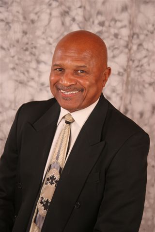 Date this stunning United States man Tbaby from Oakland US8876