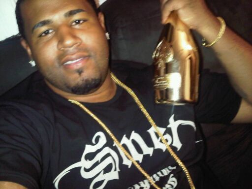 Date this passionate United States man El from Boston US8915