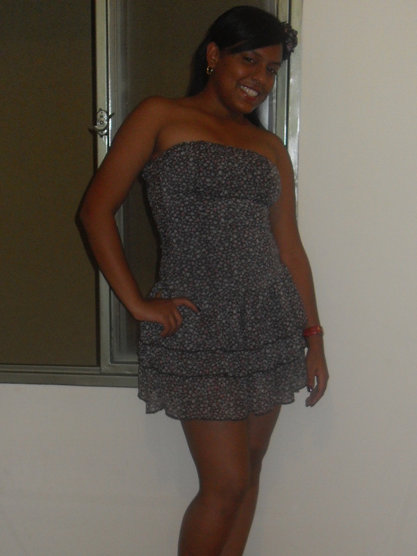 Date this attractive Colombia girl Diana marcela from Cali CO6328