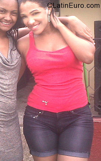 Date this cute Colombia girl Mauren from Riohacha CO6330