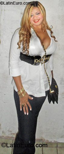 Date this hot Brazil girl Maria Eduarda from Passos BR6080