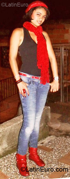 Date this beautiful Colombia girl Andrea from Medellin CO6368