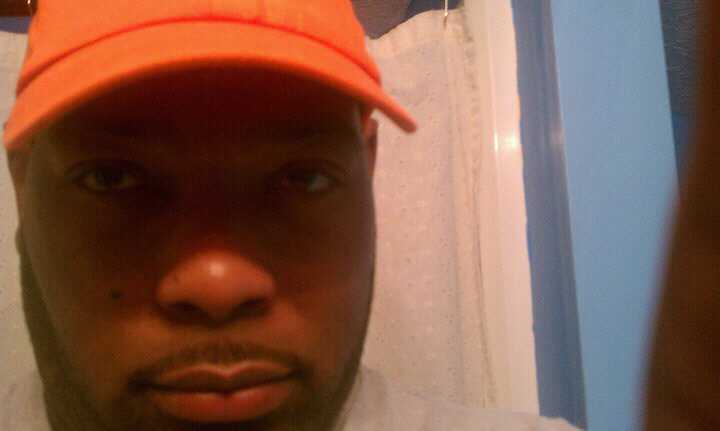 Date this voluptuous United States man Dante from Cleveland US9028