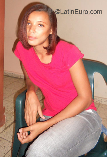 Date this beautiful Dominican Republic girl Anais sanchez from Barahona DO6747