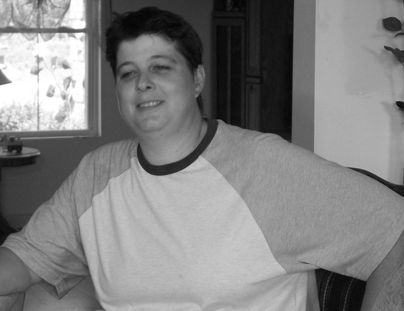 Date this nice looking United States girl Tris from Owenton US9087