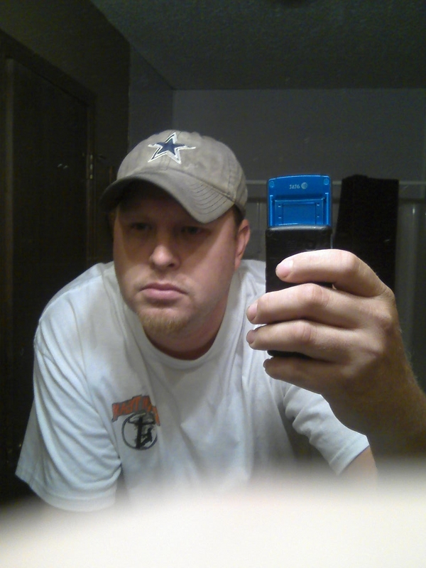 Date this nice looking United States man Michael from Ada US9097