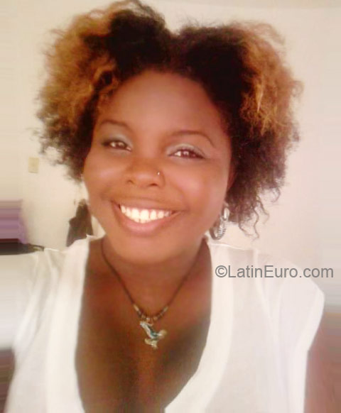 Date this tall Jamaica girl Koffee from Montego Bay JM203