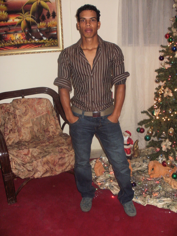 Date this passionate Dominican Republic man Albert from Santo Domingo DO6967