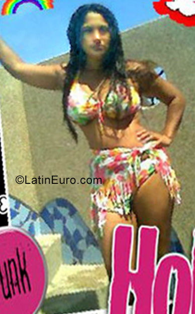 Date this sensual Ecuador girl Yenny from Guayaquil EC81