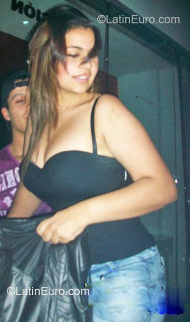 Date this lovely Colombia girl Lina Maria from Medellin CO6627