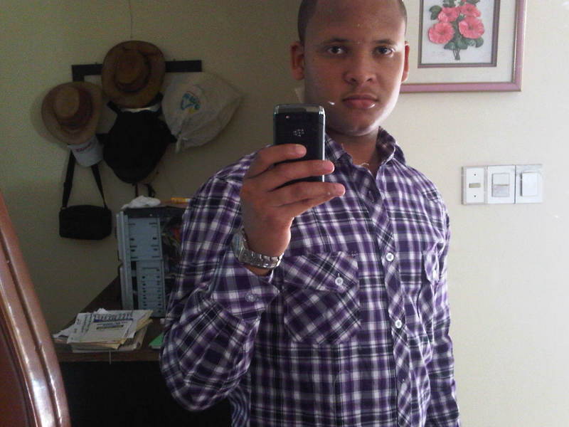 Date this georgeous Dominican Republic man Leafar from La Romana DO7091