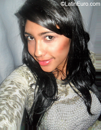 Date this young Colombia girl Diana from Medellin CO6674