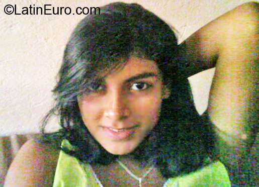 Date this attractive Costa Rica girl Jennifer from Heredia CR52
