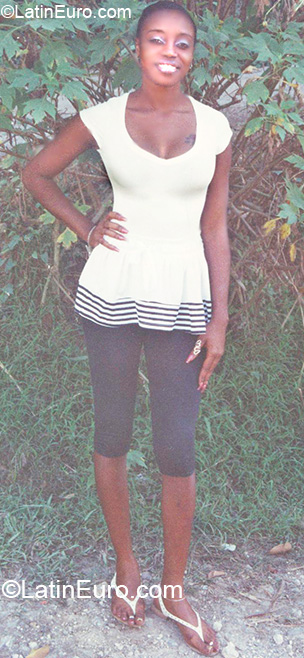 Date this gorgeous Jamaica girl Cassandra from Hanover JM218