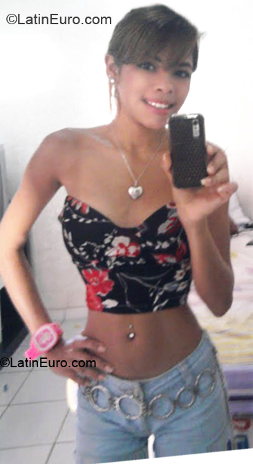 Date this young Brazil girl Dayana from Joao Pessoa BR5046