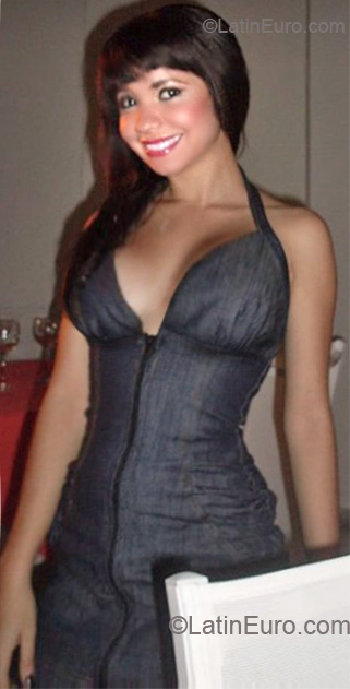 Date this charming Colombia girl Cathyg84 from Cartagena CO6755
