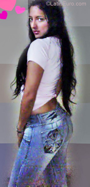Date this sensual Colombia girl Jey from Cali CO6853