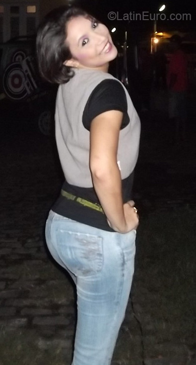 Date this delightful Brazil girl AlineSilva4 from Fortaleza BR5130