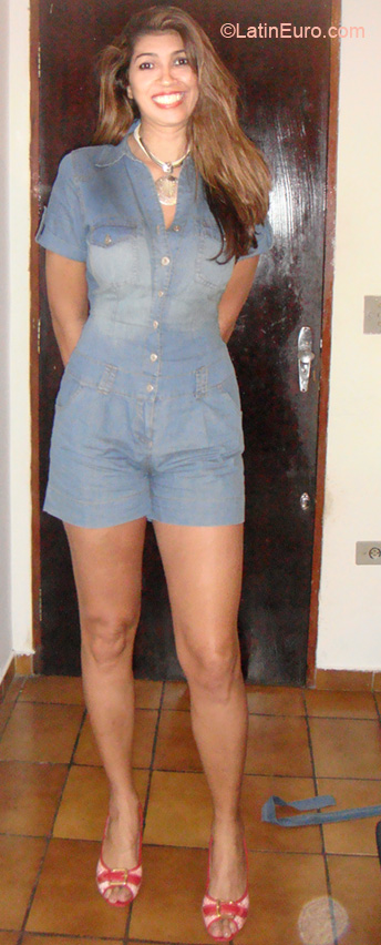 Date this lovely Brazil girl Vera from Sao Jose Dos Campos BR5134