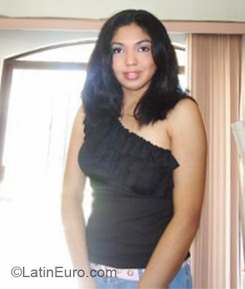Date this exotic Mexico girl Nohemi from La Paz MX325