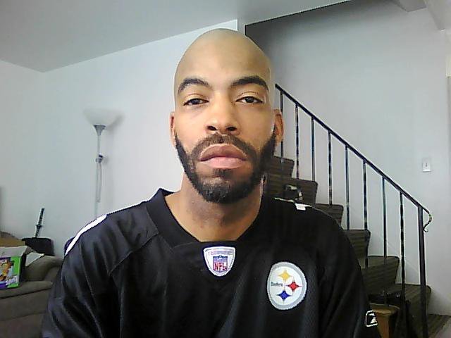 Date this georgeous United States man Khayam from Columbus US9527