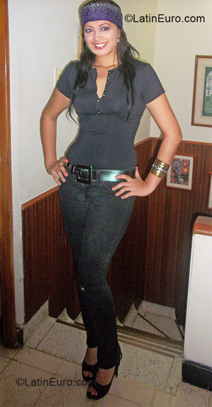 Date this fun Colombia girl Miriam from Valledupar CO6941