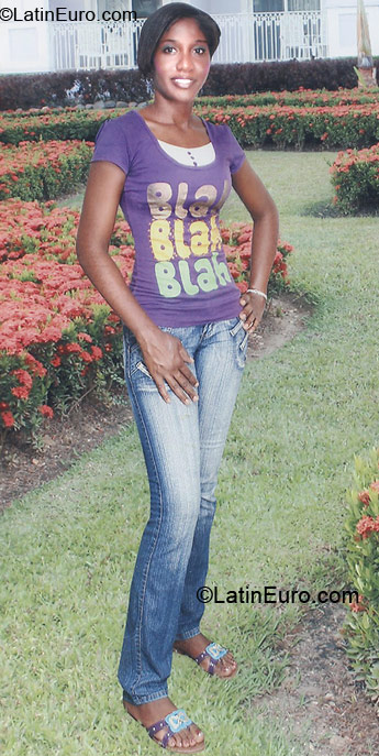 Date this funny Jamaica girl Natadeen from May Pen P.O. JM244