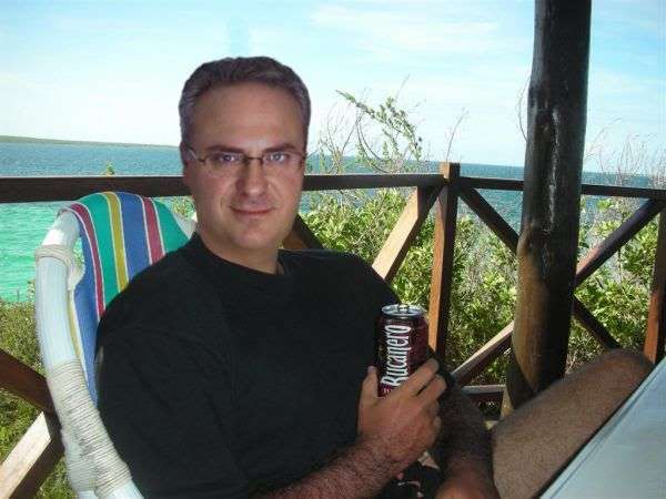 Date this pretty United States man George from 90701 US9663