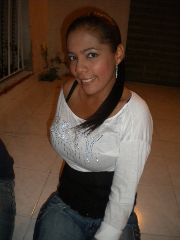 Date this young Colombia girl Milena Patricia from Bogota CO7035
