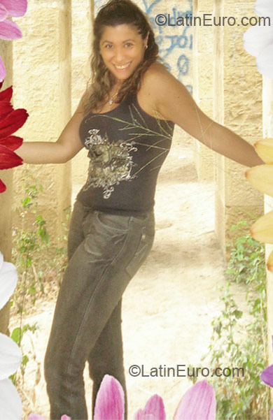 Date this exotic Colombia girl Hasbleydy from Bogota CO7207