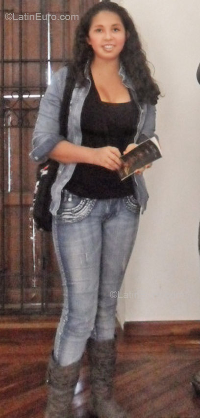 Date this lovely Colombia girl Johana from Popayan CO7066