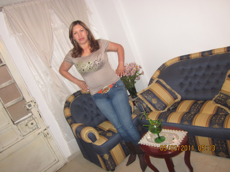 Date this funny Colombia girl LAURA from Bogota CO7083