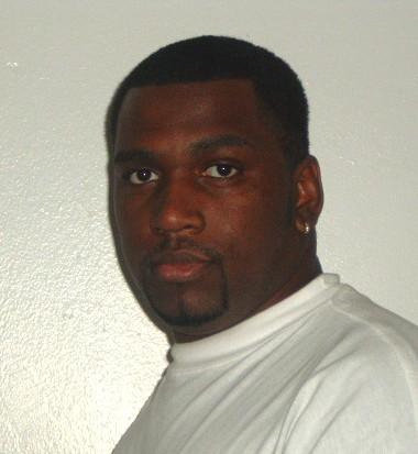 Date this cute United States man Tony from Indianapolis US9895