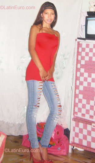 Date this hard body Colombia girl Alejandra from Popayan CO7108