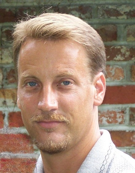 Date this attractive United States man Paul from Waverly US9954