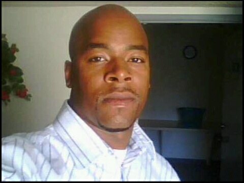 Date this pretty United States man MAURICE from Los Angeles US10044