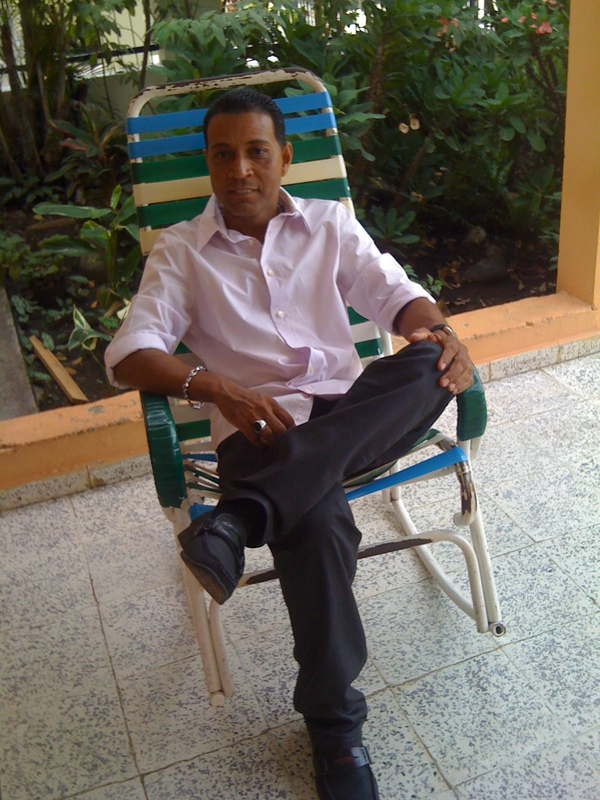 Date this tall Dominican Republic man Neno from Santo Domingo DO7846