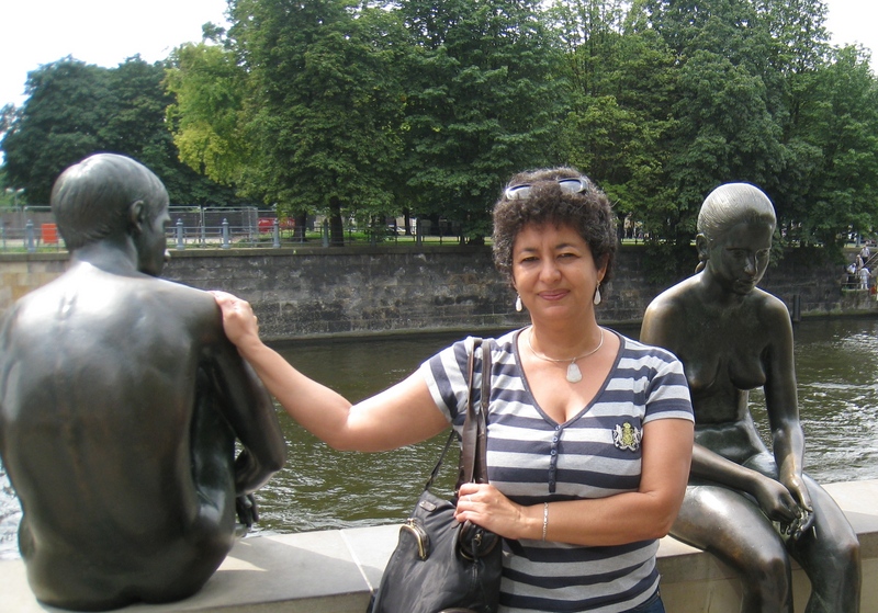 Date this attractive Cuba girl Gisela from Havana CU16