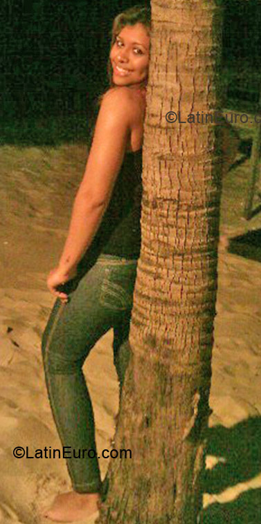 Date this passionate Brazil girl Dayane from Fortaleza BR5550