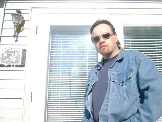 Date this cute United States man Countryboyblue from Caribou US10234