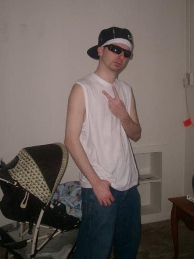 Date this voluptuous United States man Kevin from Kalamazoo US10263