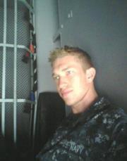 Date this nice looking United States man Cory from Kansas City US10265